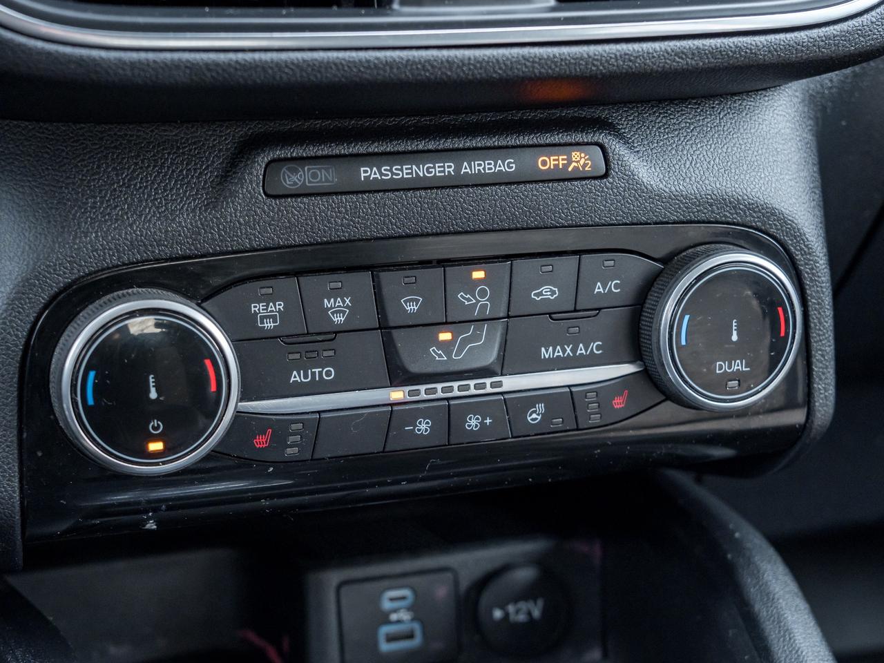 2022 Ford Escape Titanium Hybrid 4dr All-Wheel Drive Photo