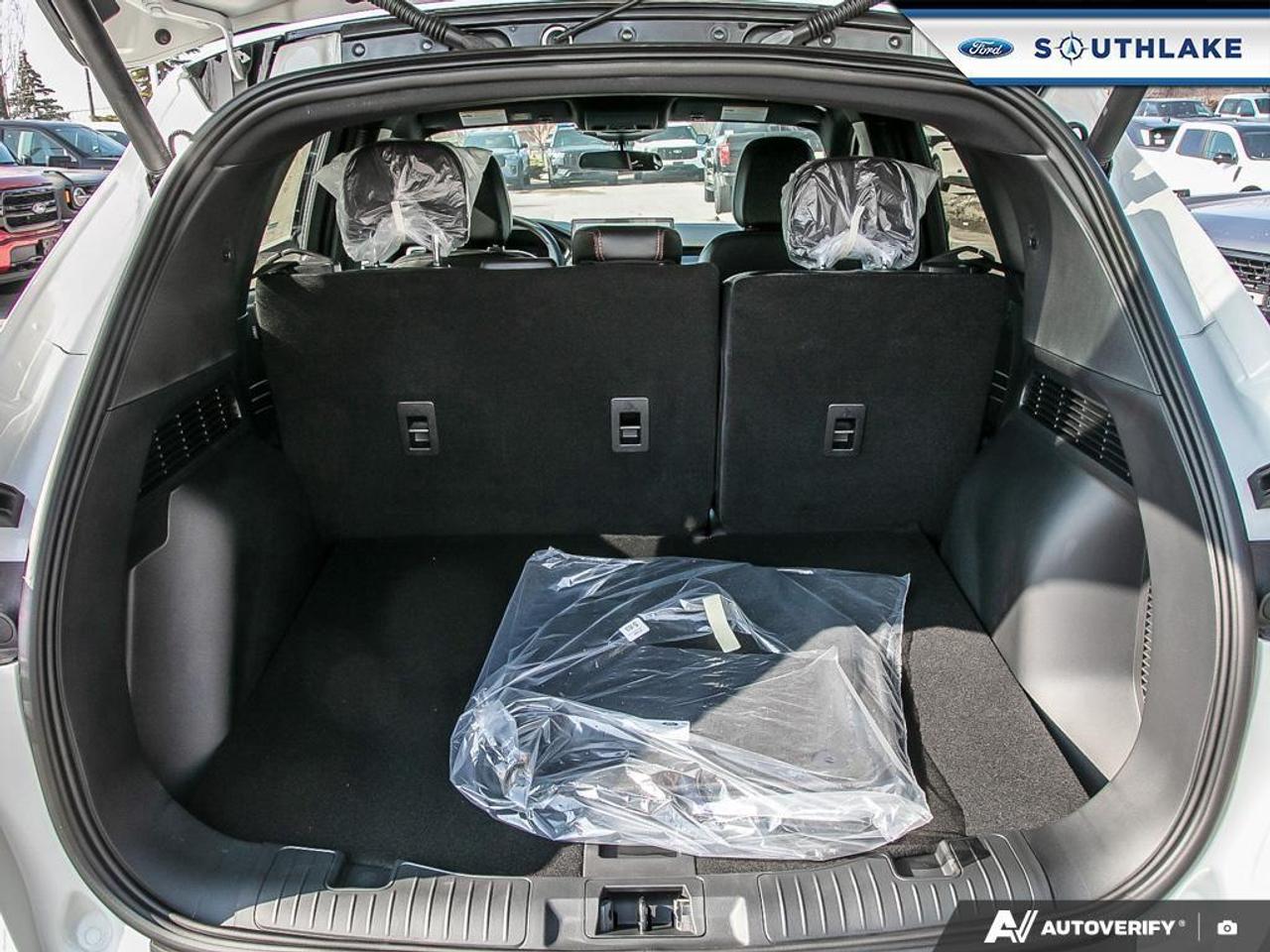 2026 Ford Escape ST-Line 4dr All-Wheel Drive Photo