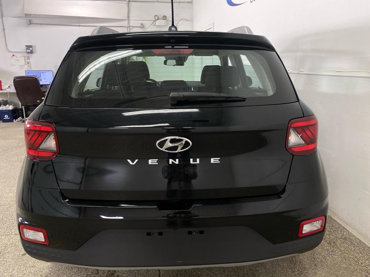 2024 Hyundai Venue Preferred 4dr Front-Wheel Drive Photo