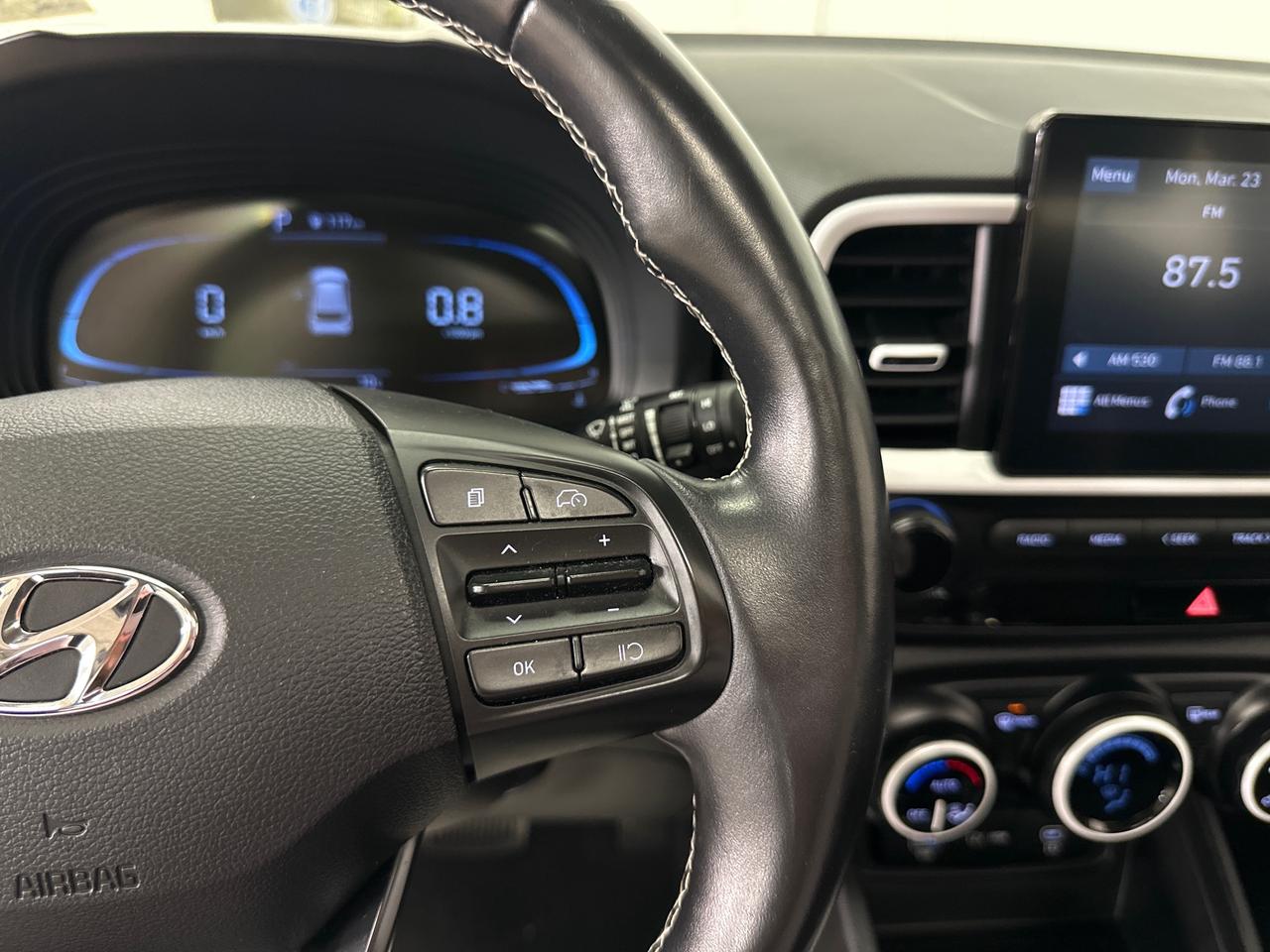13713626