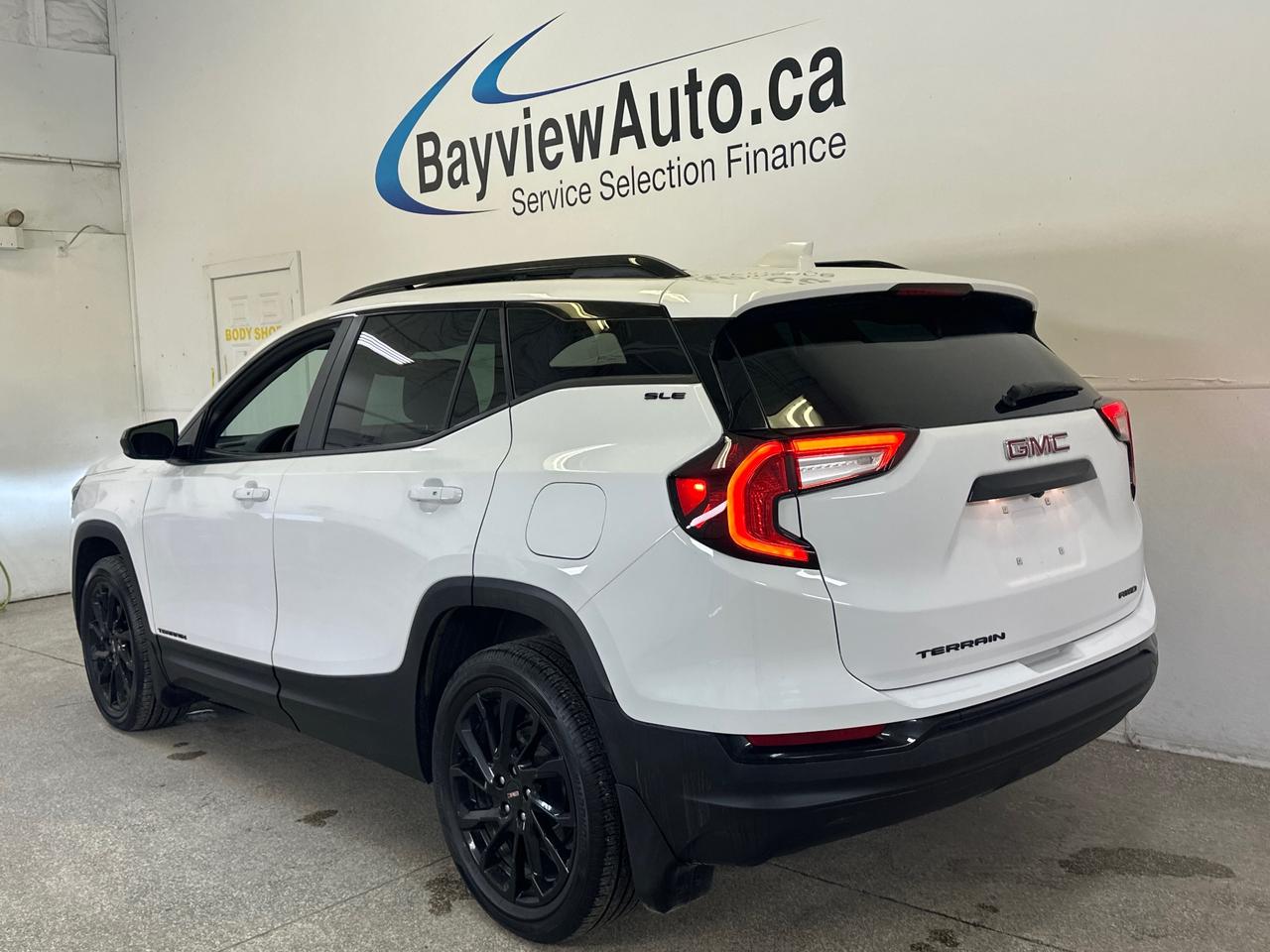 2024 GMC Terrain SLE 4dr All-Wheel Drive Photo4