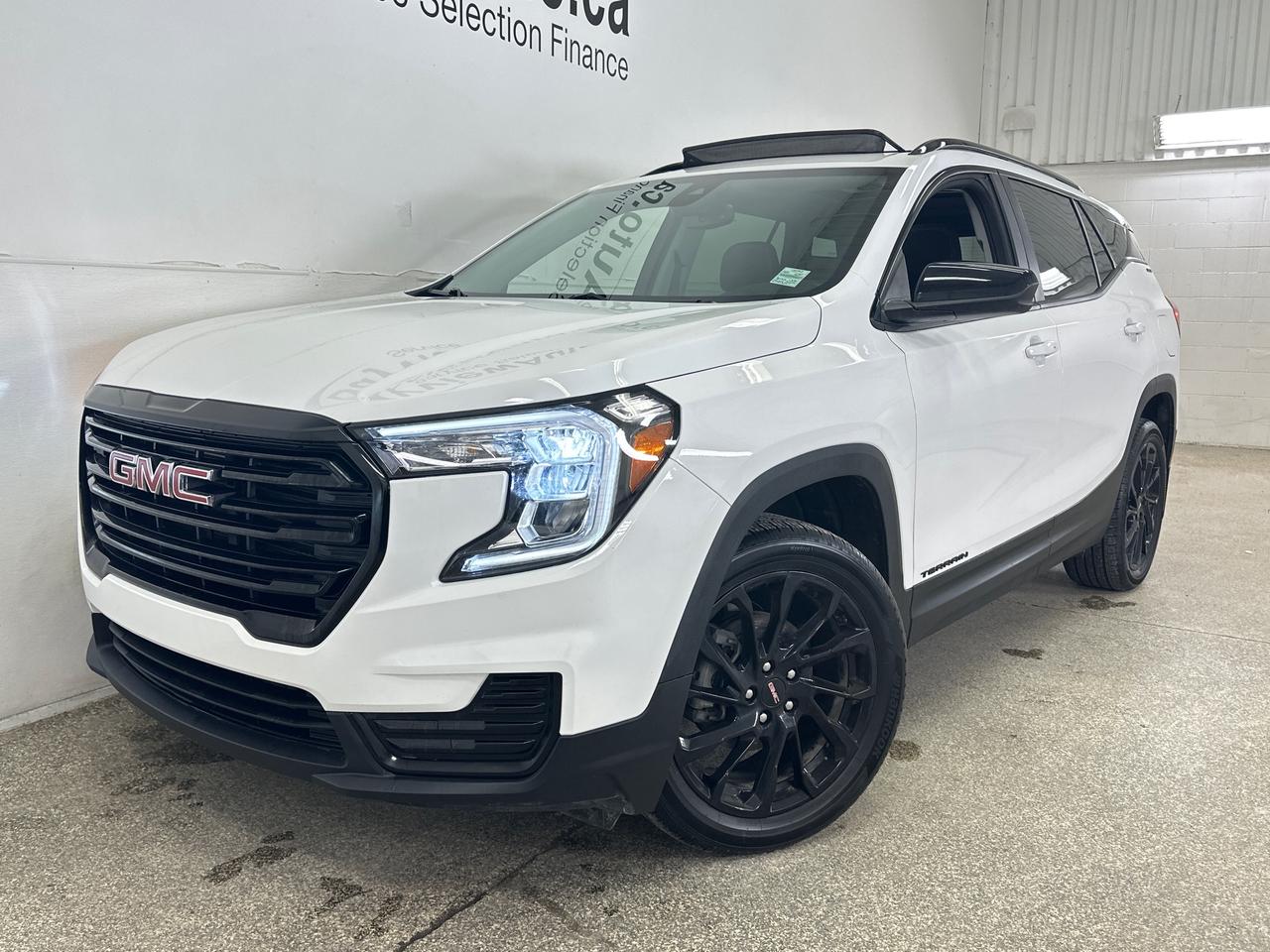 2024 GMC Terrain SLE 4dr All-Wheel Drive Photo2
