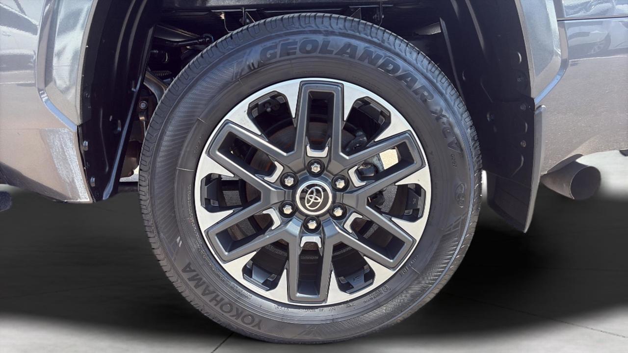 2022 Toyota Tundra Limited  Photo