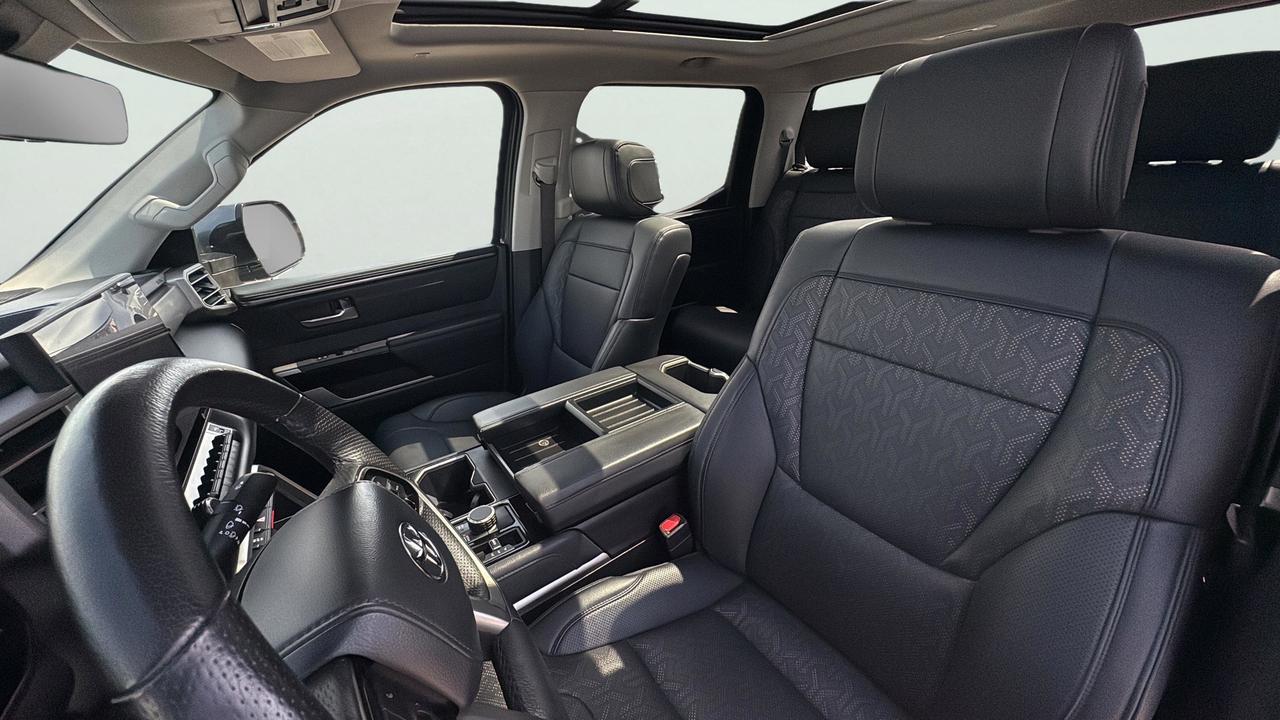 2022 Toyota Tundra Limited  Photo