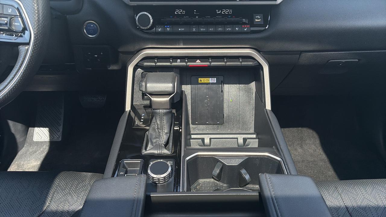 2022 Toyota Tundra Limited  Photo