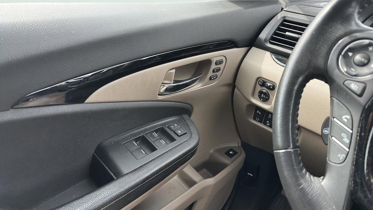 2017 Honda Ridgeline TOURING Photo