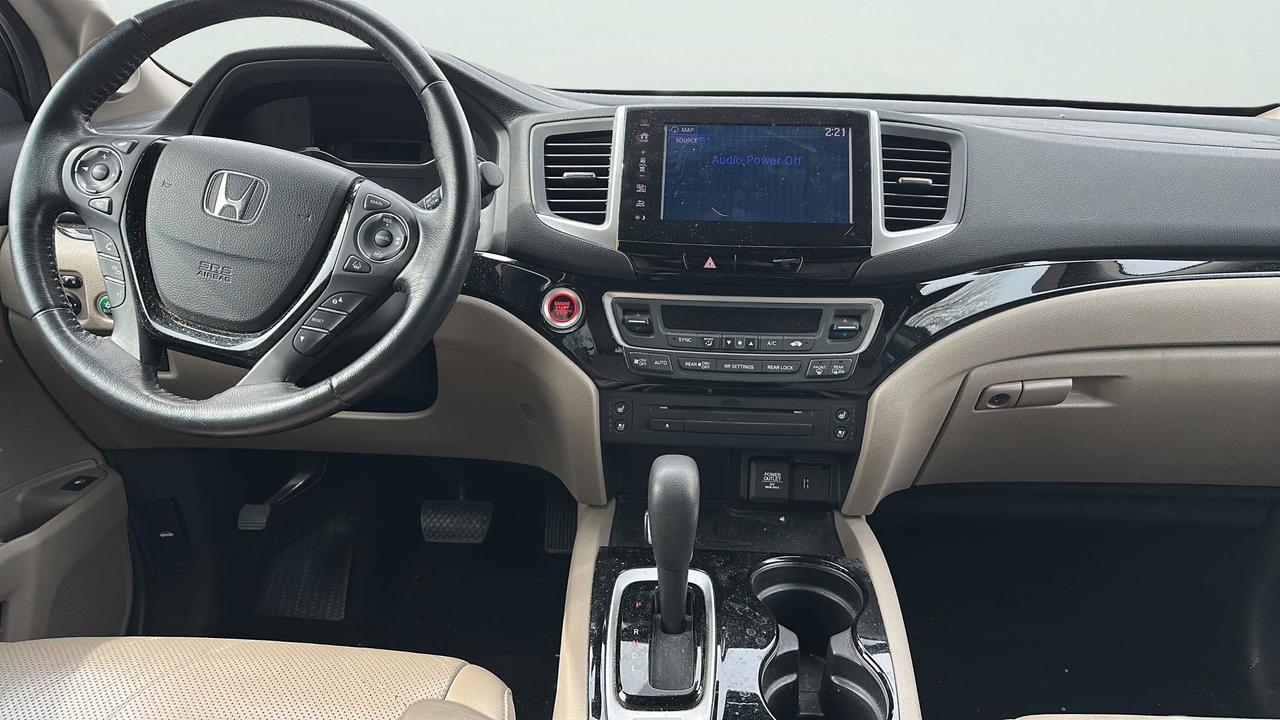 2017 Honda Ridgeline TOURING Photo
