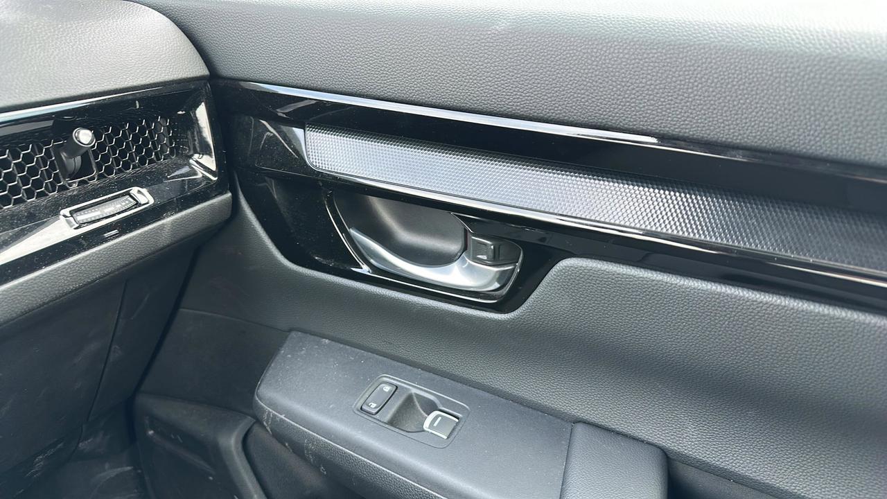 2025 Honda CR-V Sport Photo