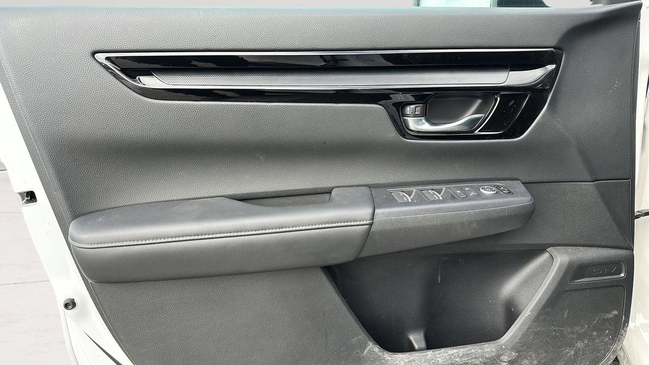 2025 Honda CR-V Sport Photo