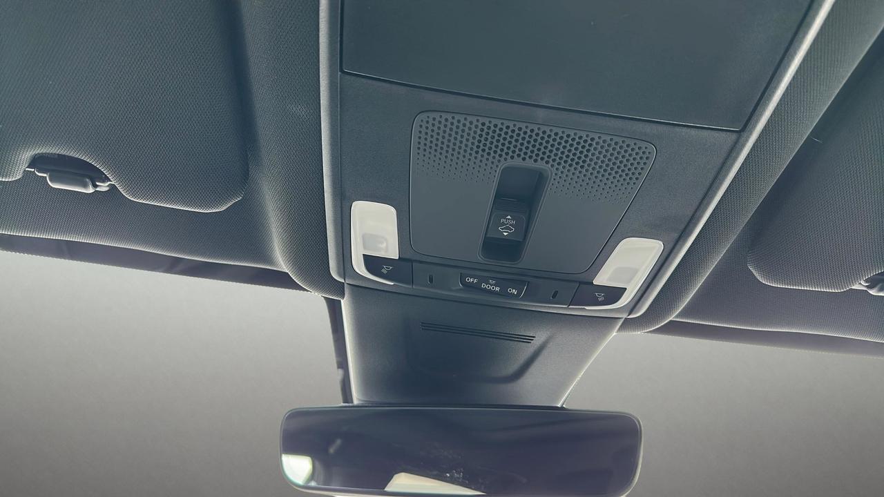 2025 Honda CR-V Hybrid EX-L Photo