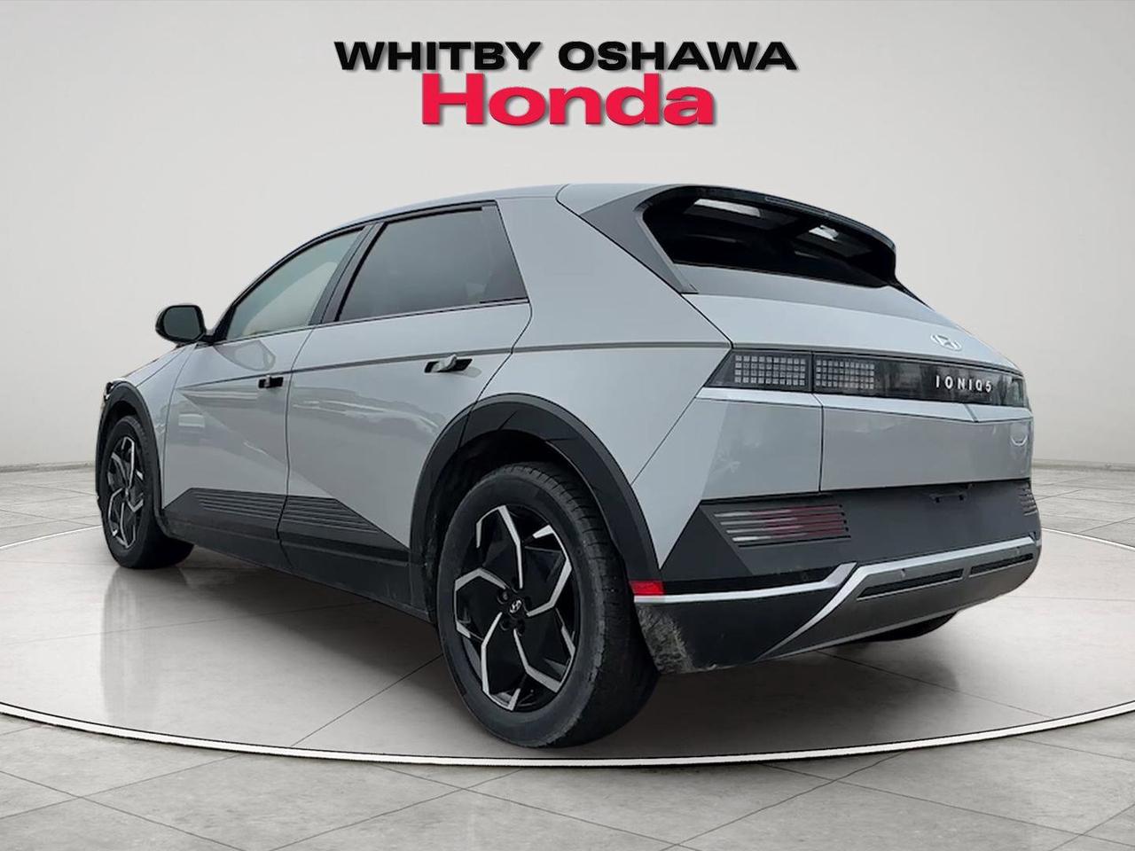 2022 Hyundai IONIQ 5 Preferred Long Range Photo2