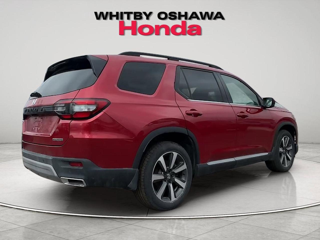 2025 Honda Pilot Touring Photo4