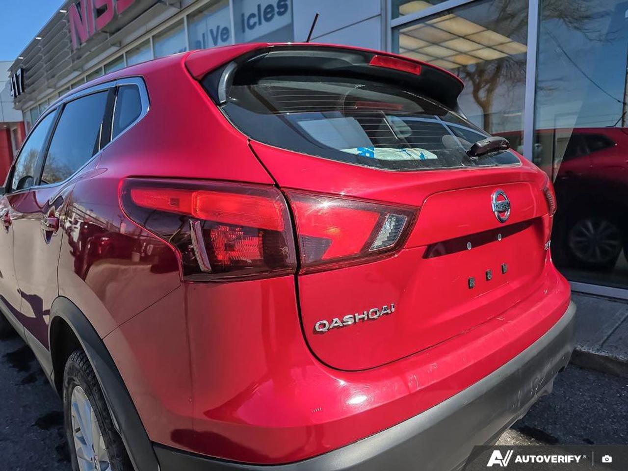 2018 Nissan Qashqai SV AWD | Heated Seats | Back-Up Camera | Alloy Rims | Photo