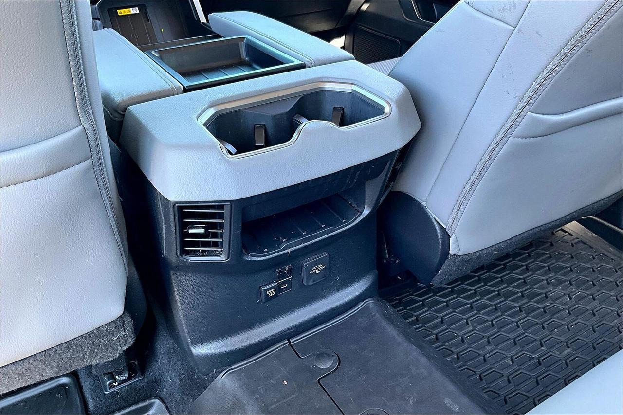 2024 Toyota Tundra Limited  Photo