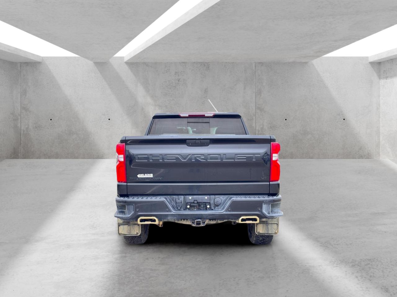 13713944