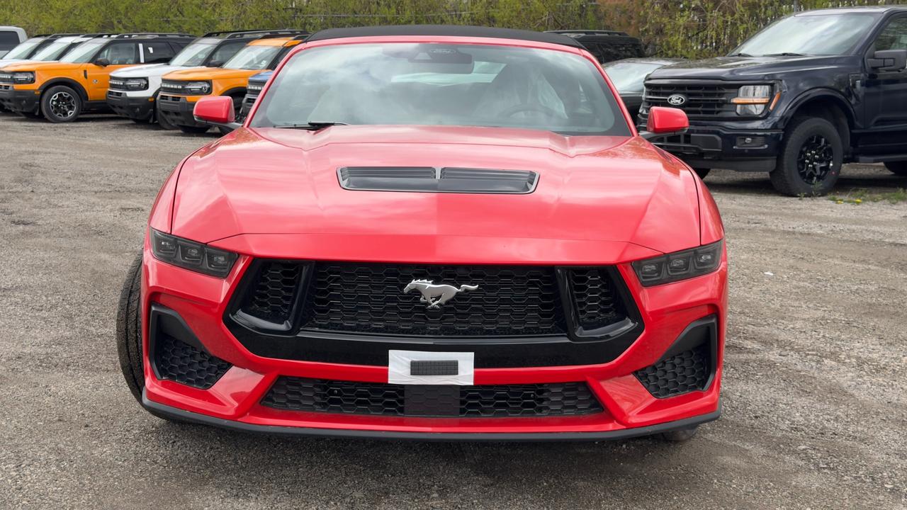2026 Ford Mustang GT Premium Convertible Photo4