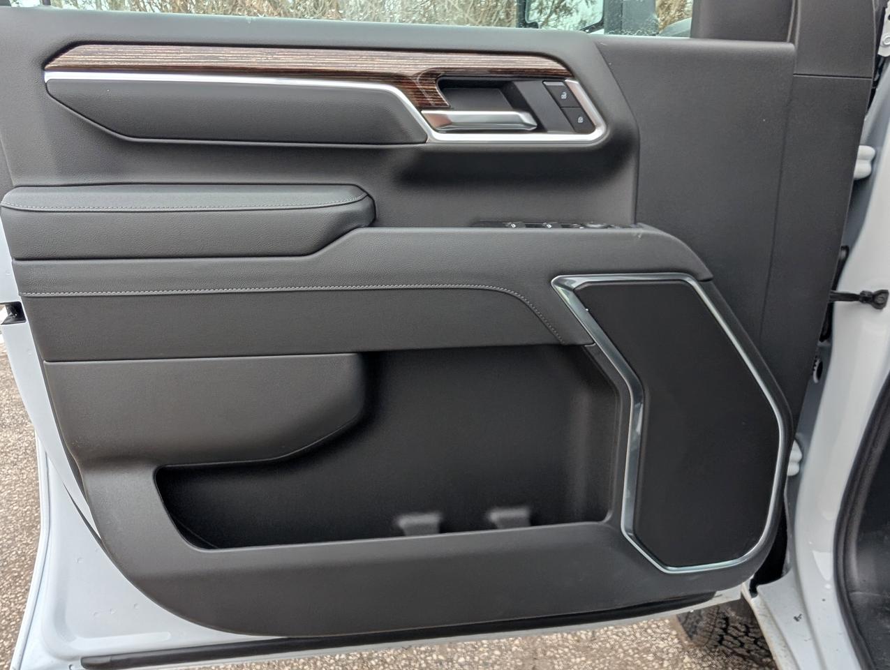 2026 GMC SIERRA 2500HD SLE Photo