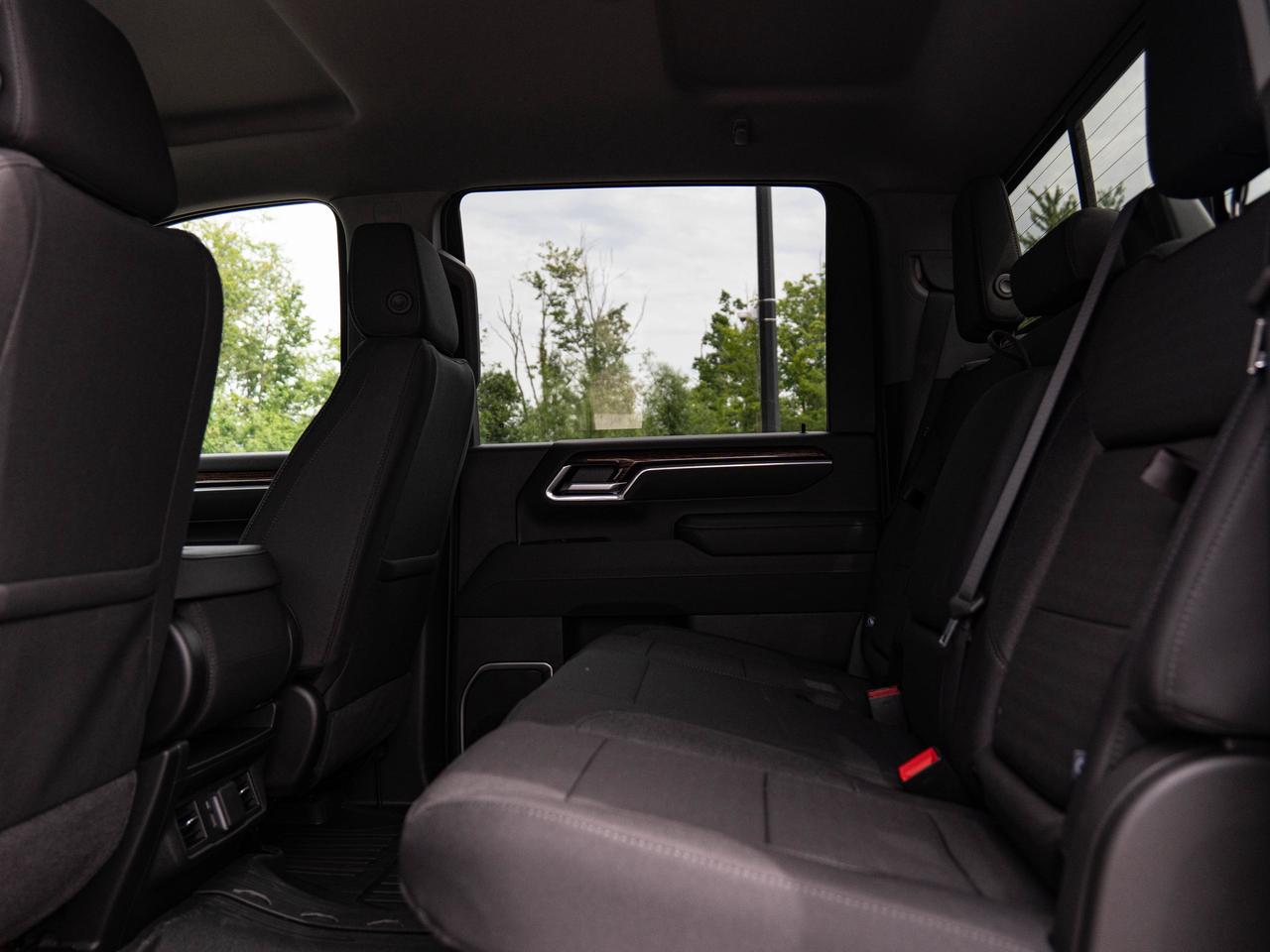 2026 GMC SIERRA 2500HD SLE Photo