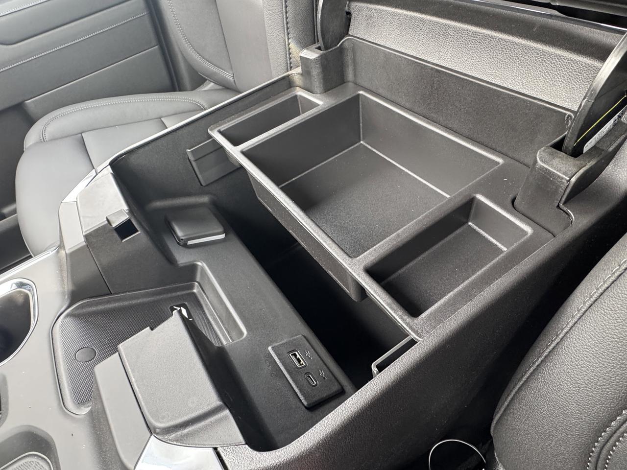 2026 Chevrolet Silverado 1500 RST Photo