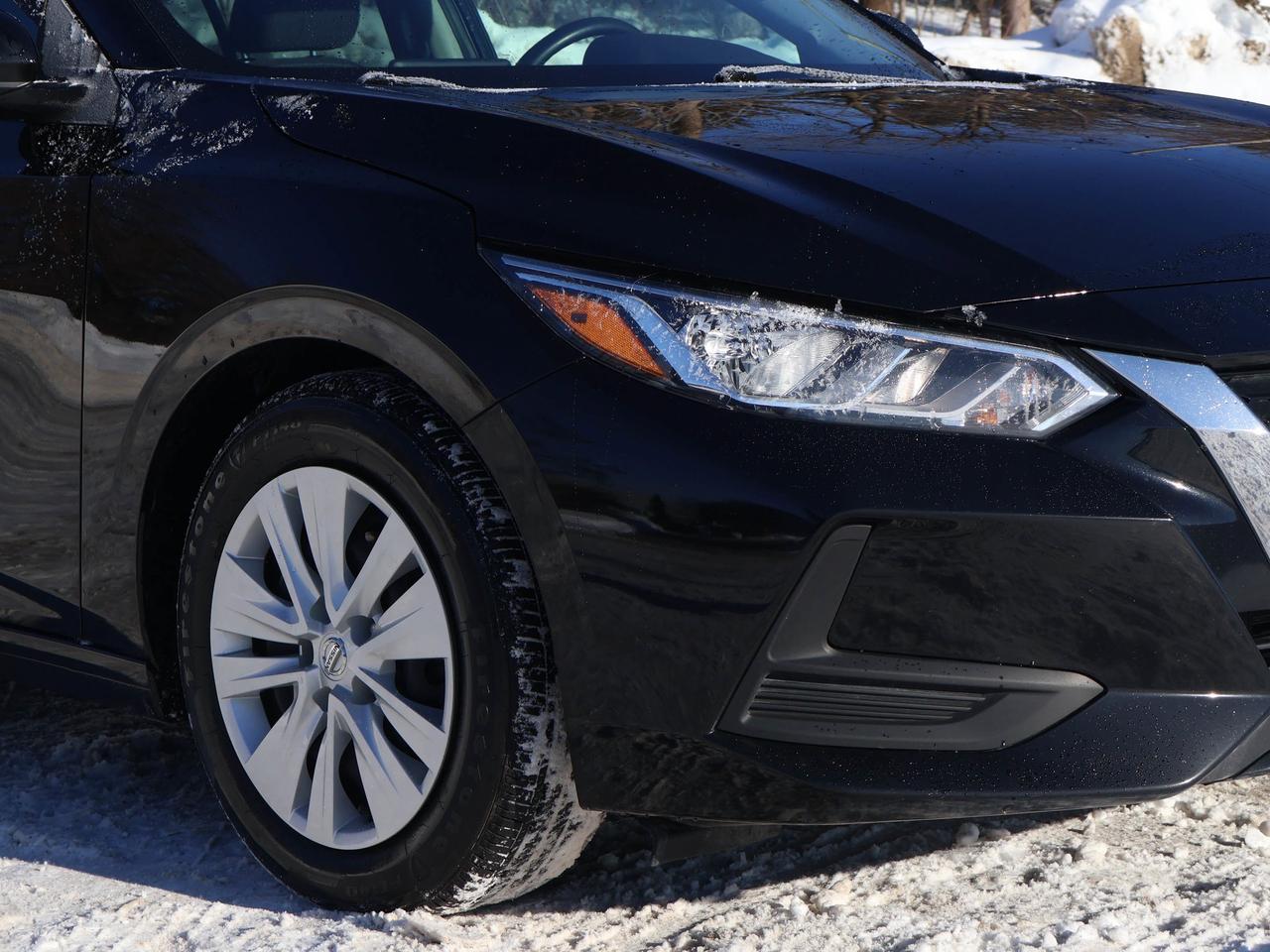 2022 Nissan Sentra S Photo4