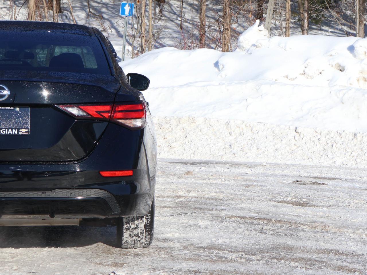 2022 Nissan Sentra S Photo