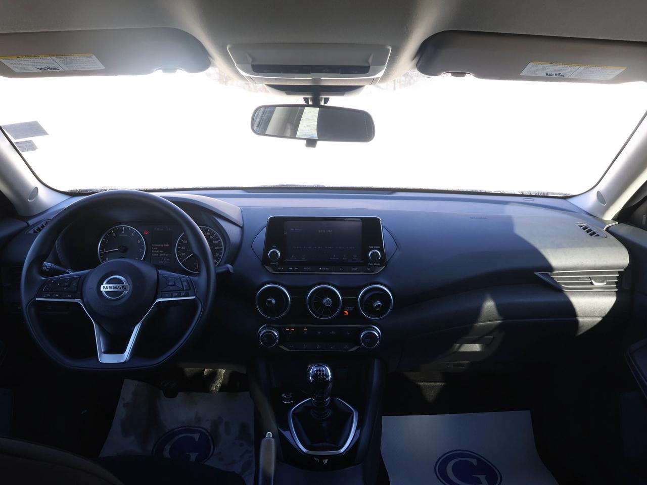 2022 Nissan Sentra S Photo