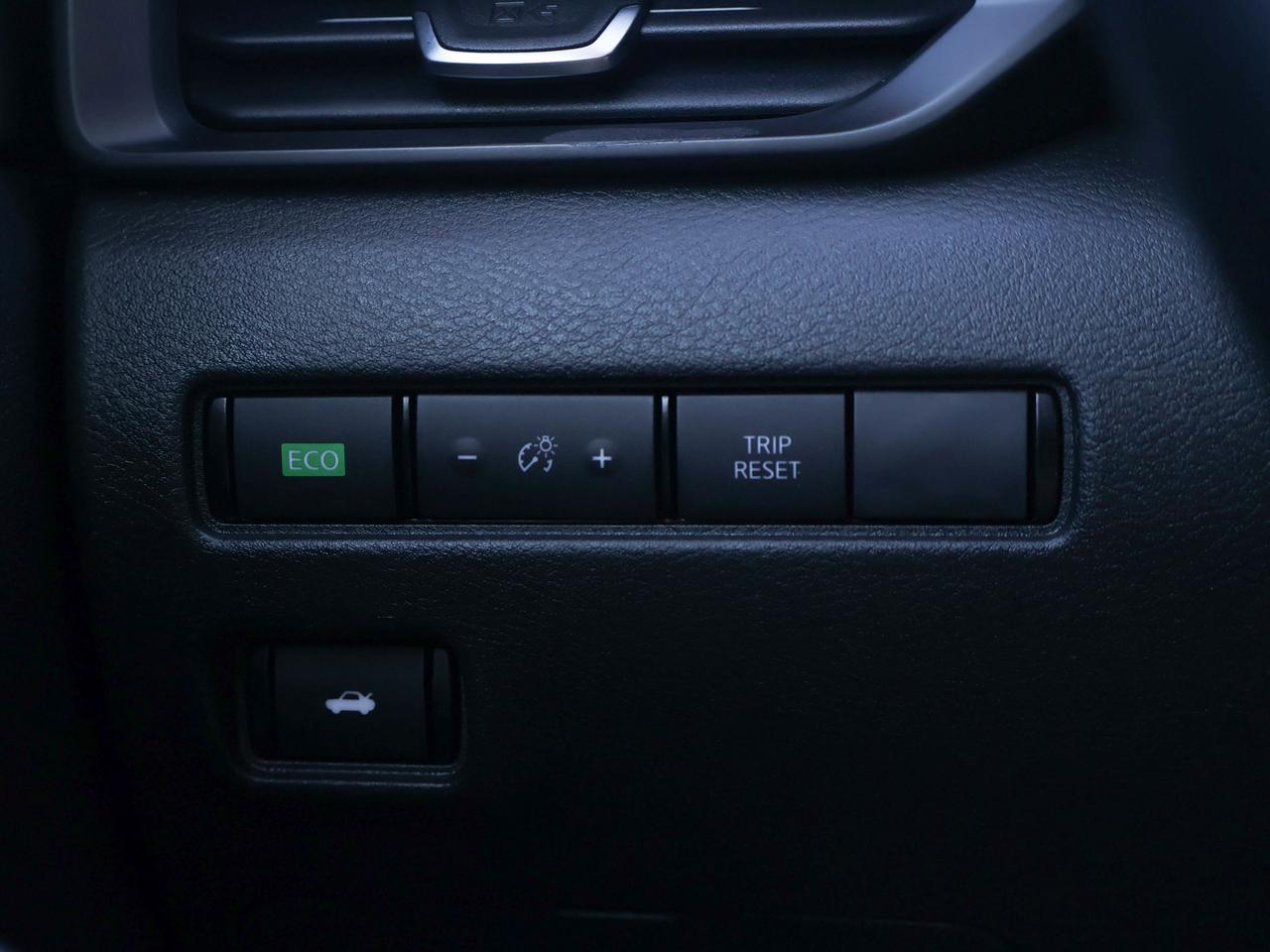 2022 Nissan Sentra S Photo