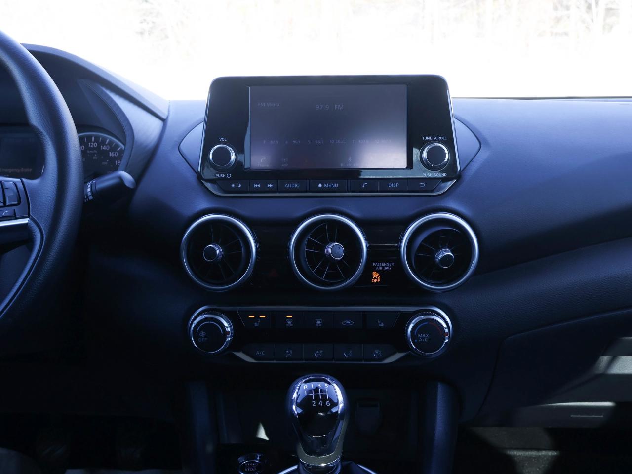 2022 Nissan Sentra S Photo