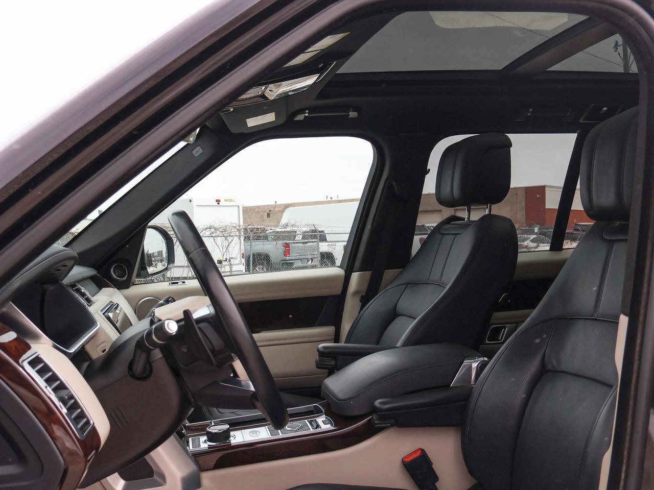 2021 Land Rover Range Rover HSE Photo