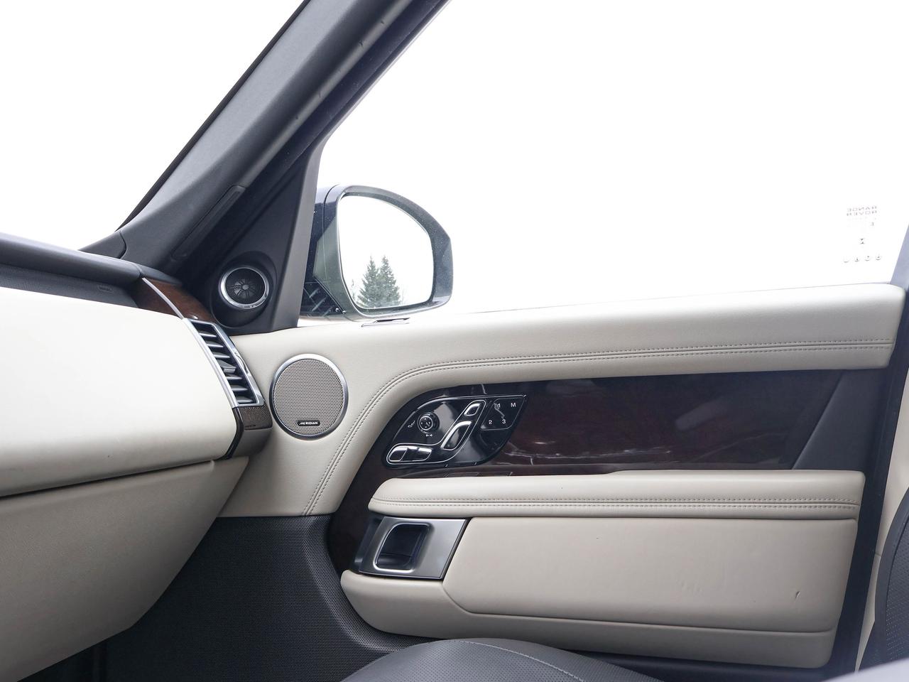 2021 Land Rover Range Rover HSE Photo
