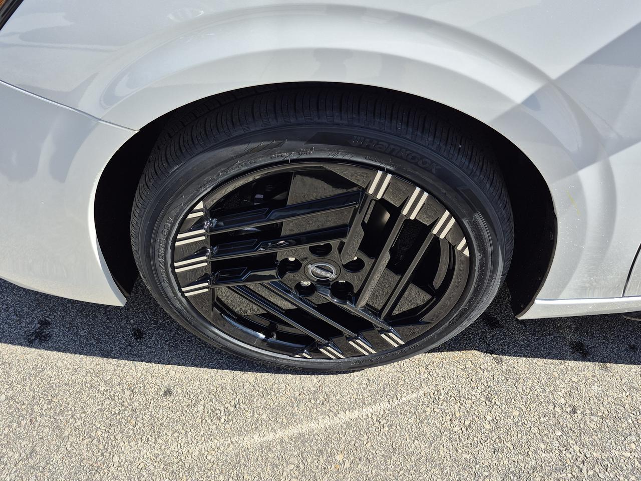 2026 Nissan Sentra SR Premium Photo