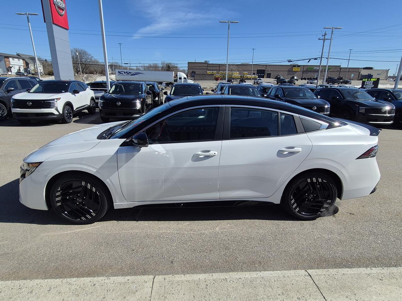 2026 Nissan Sentra SR Premium Photo