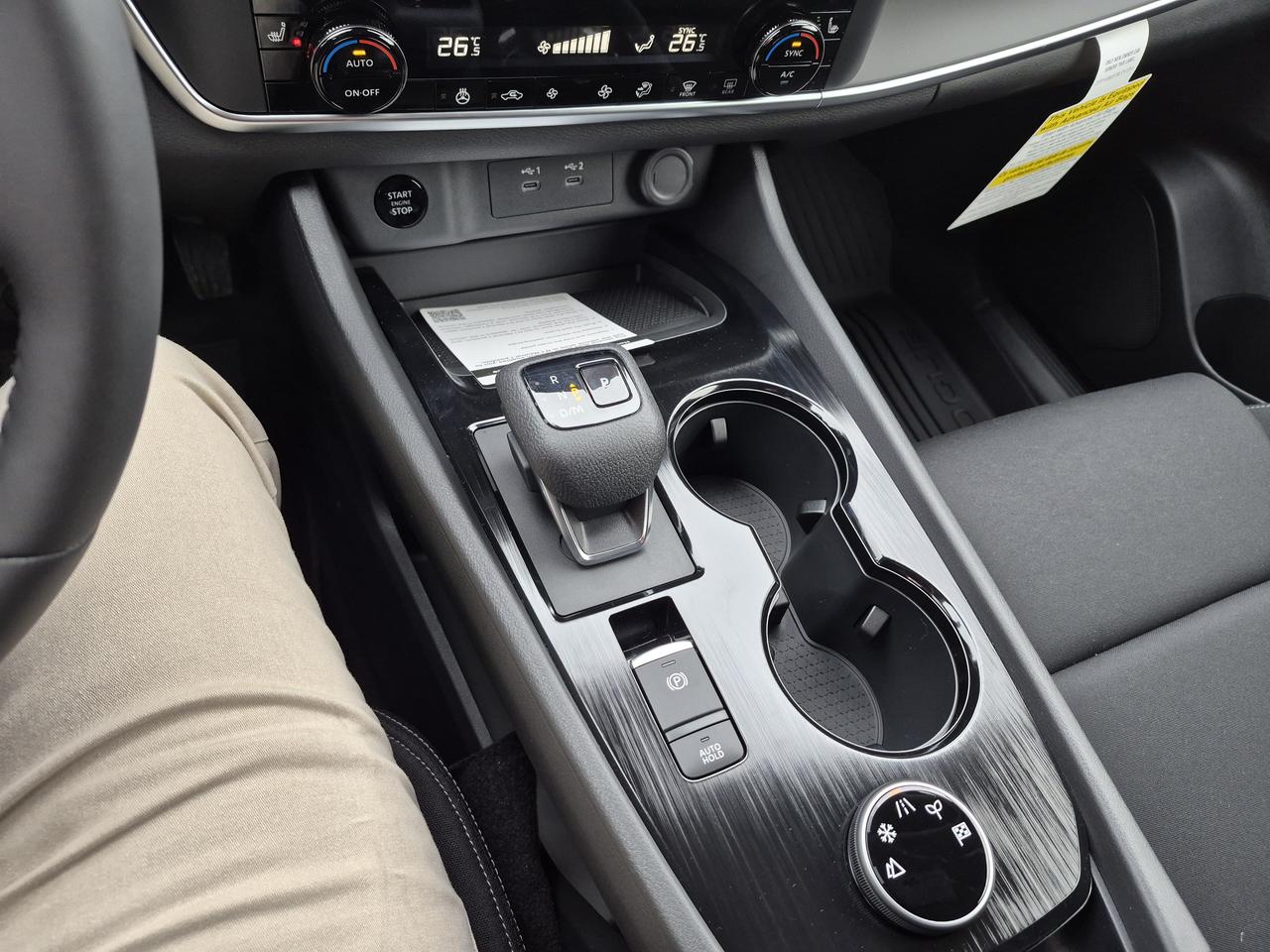 2026 Nissan Rogue S Photo