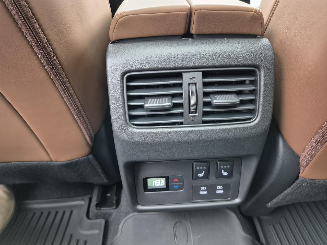 2026 Nissan Rogue Platinum Photo