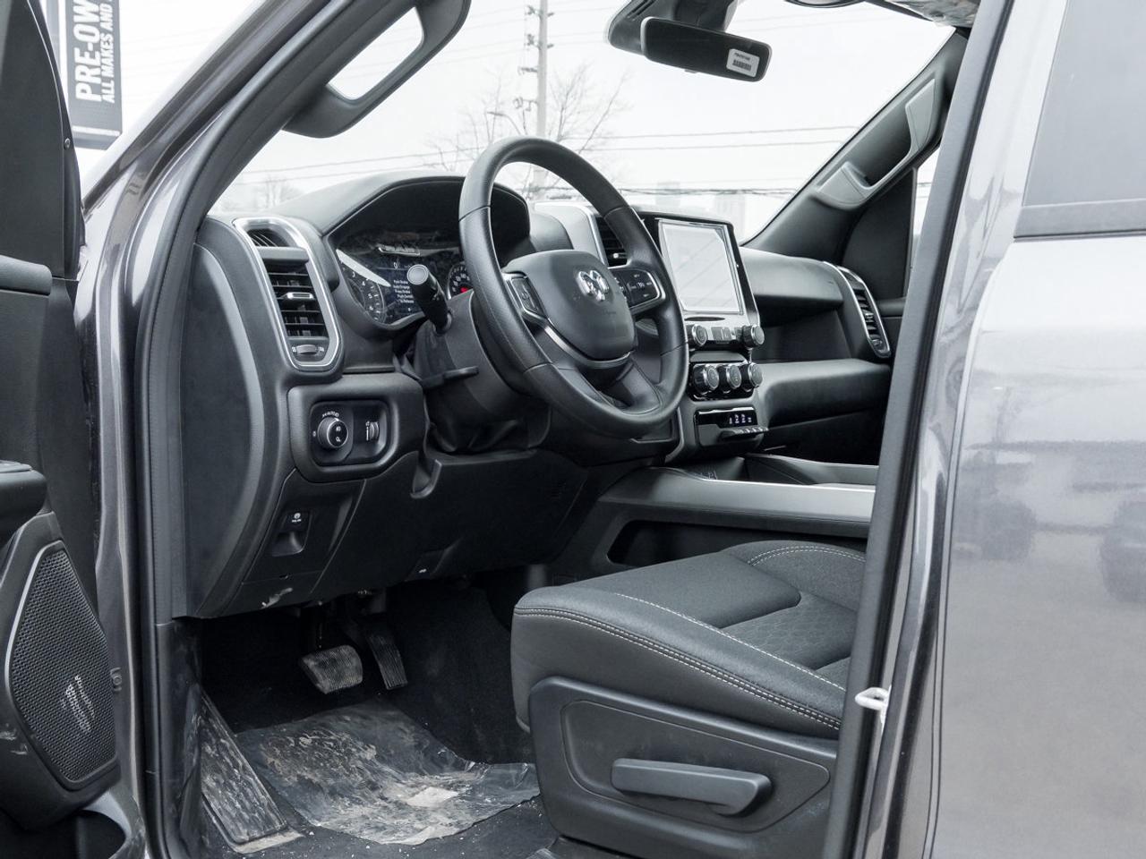 2026 RAM 1500 Express Photo