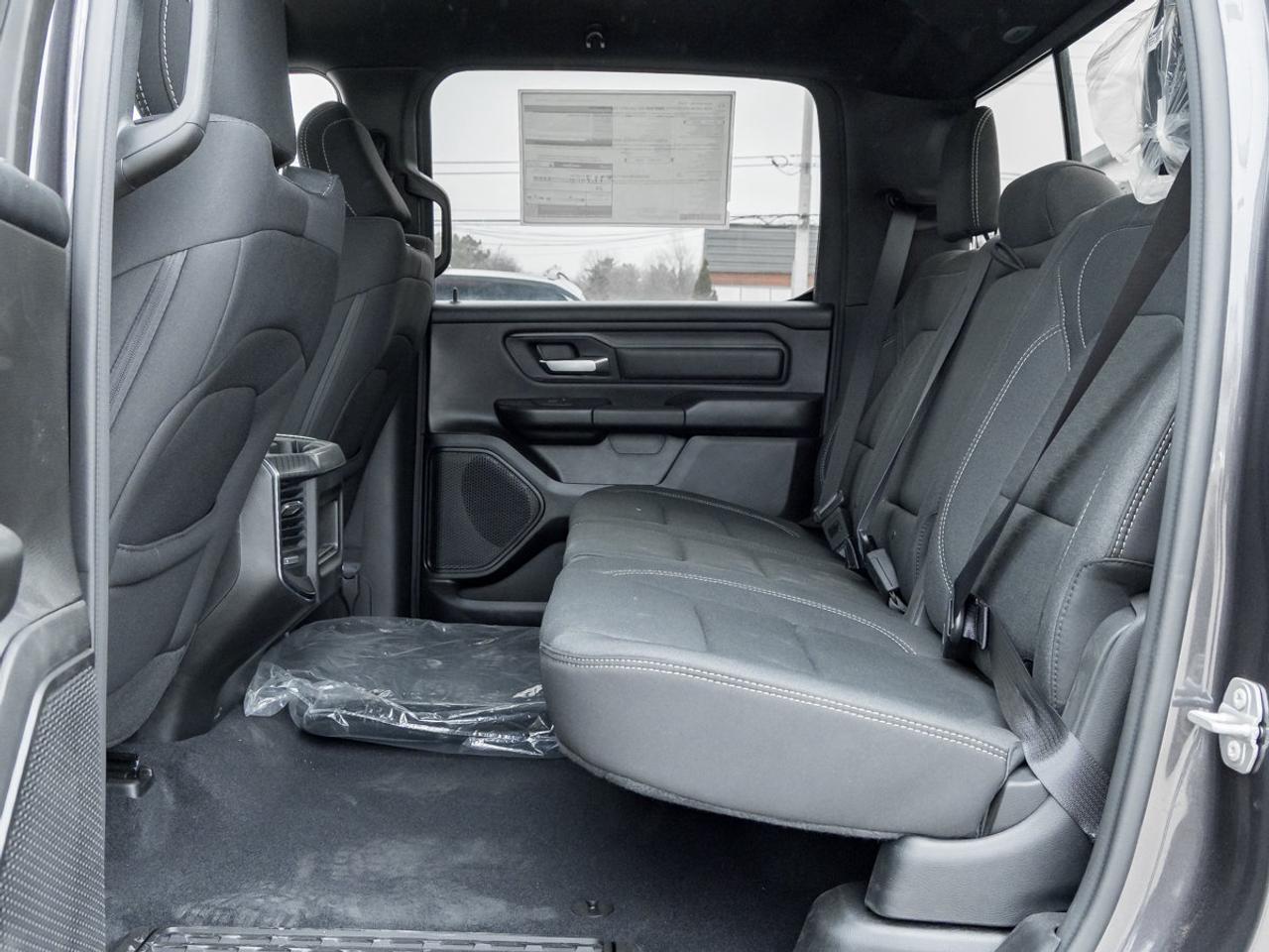 2026 RAM 1500 Express Photo