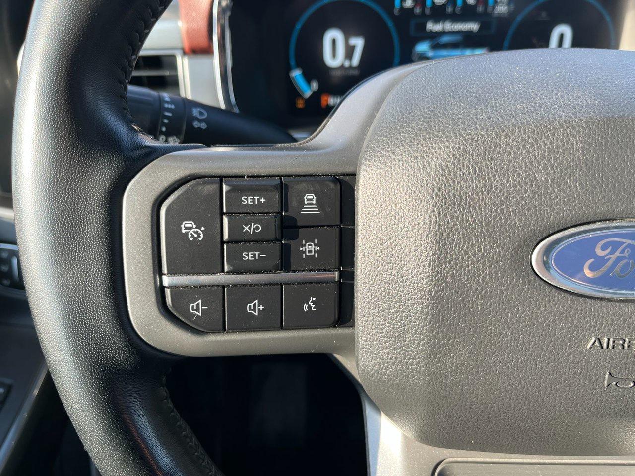 2022 Ford F-150 Lariat 4WD SuperCrew 5.5' Box Photo