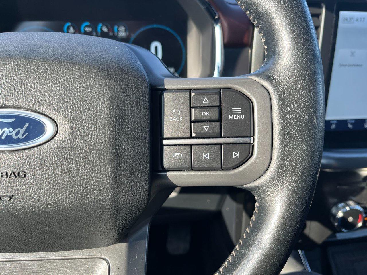 2022 Ford F-150 Lariat 4WD SuperCrew 5.5' Box Photo