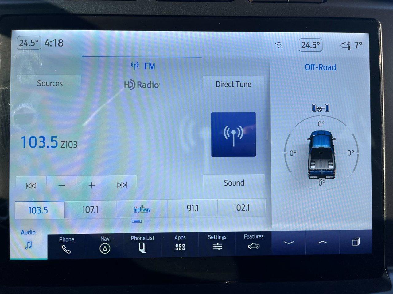 2022 Ford F-150 Lariat 4WD SuperCrew 5.5' Box Photo