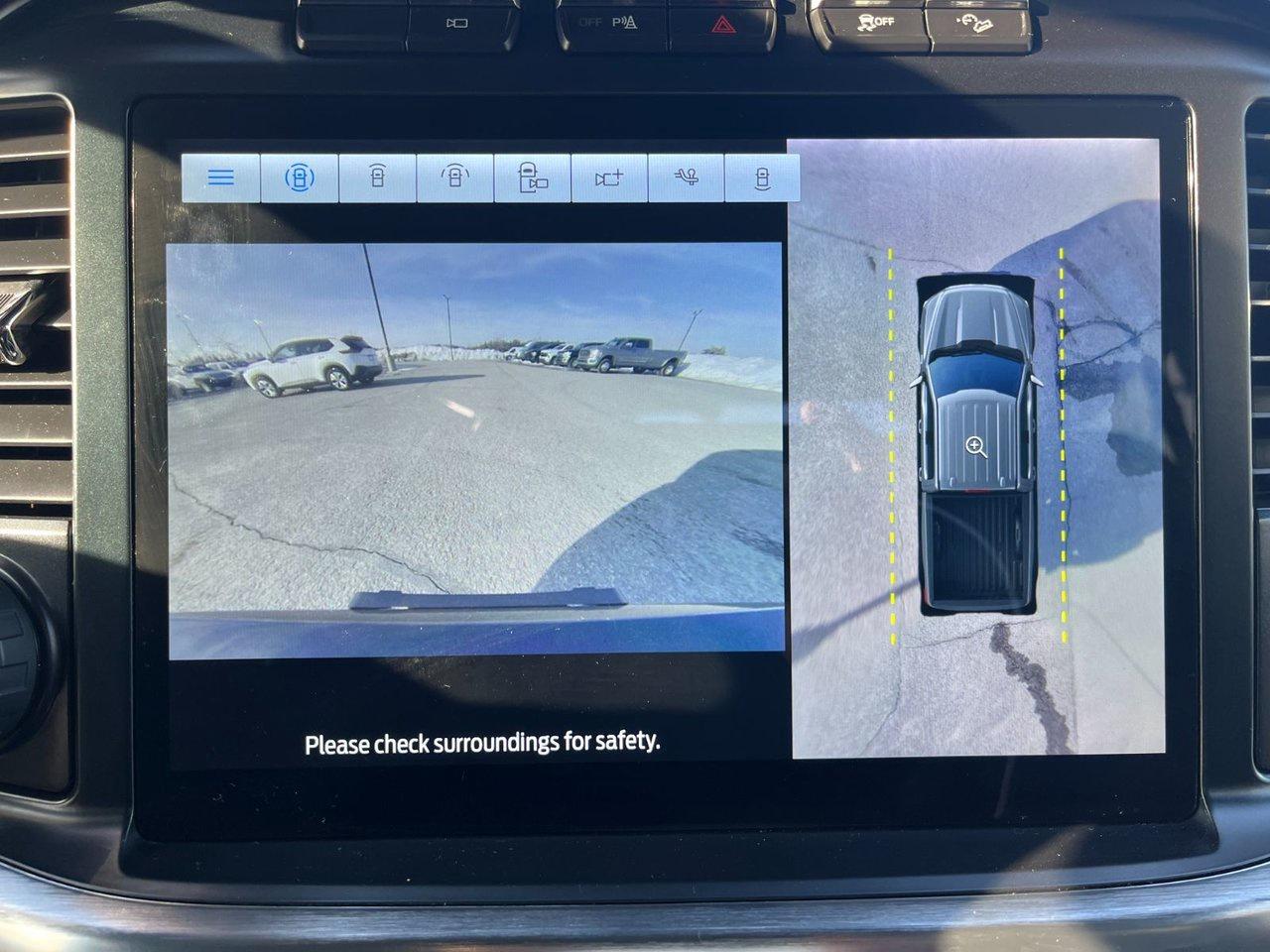 2022 Ford F-150 Lariat 4WD SuperCrew 5.5' Box Photo