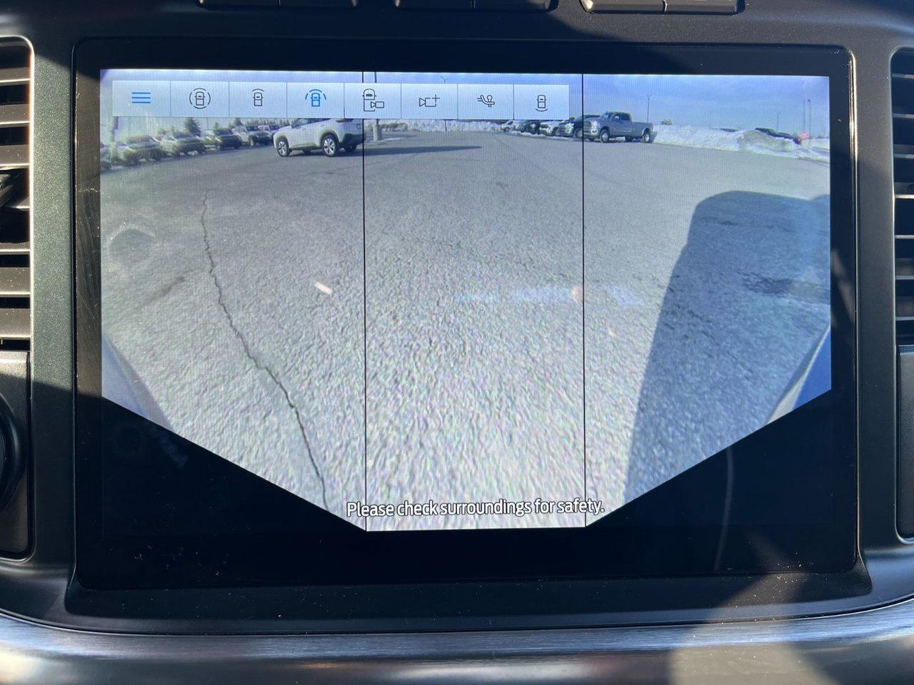 2022 Ford F-150 Lariat 4WD SuperCrew 5.5' Box Photo