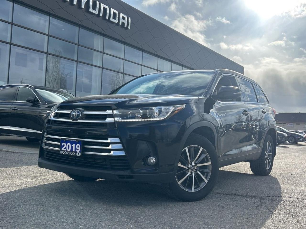 2019 Toyota Highlander Hybrid XLE CVT Photo