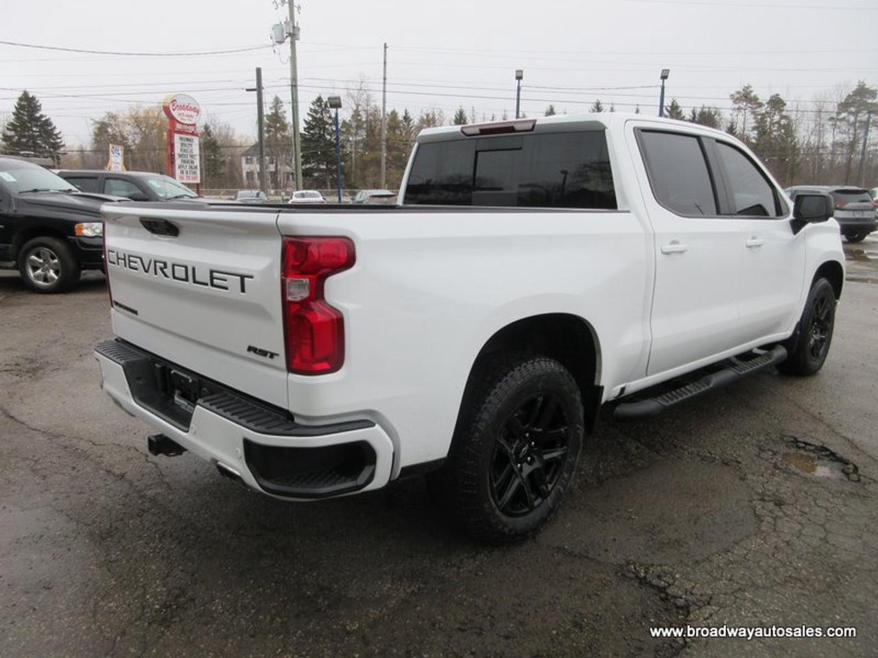 2023 Chevrolet Silverado 1500 LOADED RST-Z71-MODEL 5 PASSENGER 5.3L - V8.. 4X4.. CREW-CAB.. SHORTY.. LEATHER.. HEATED SEATS & WHEEL.. BACK-UP CAMERA.. POWER SUNROOF.. Photo