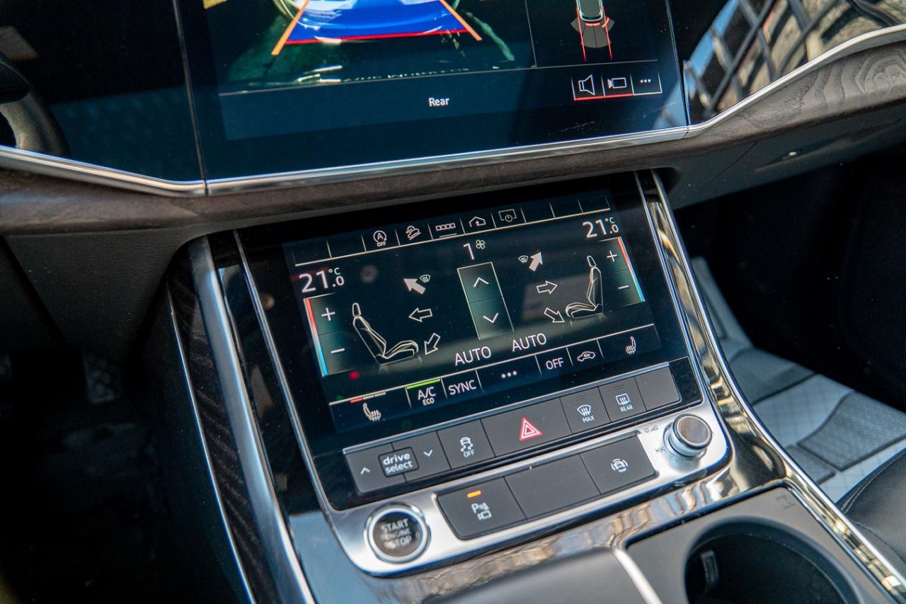 2022 Audi Q7 KOMFORT S-LINE QUATTRO | CLEAN CARFAX | 7 PASS | N Photo