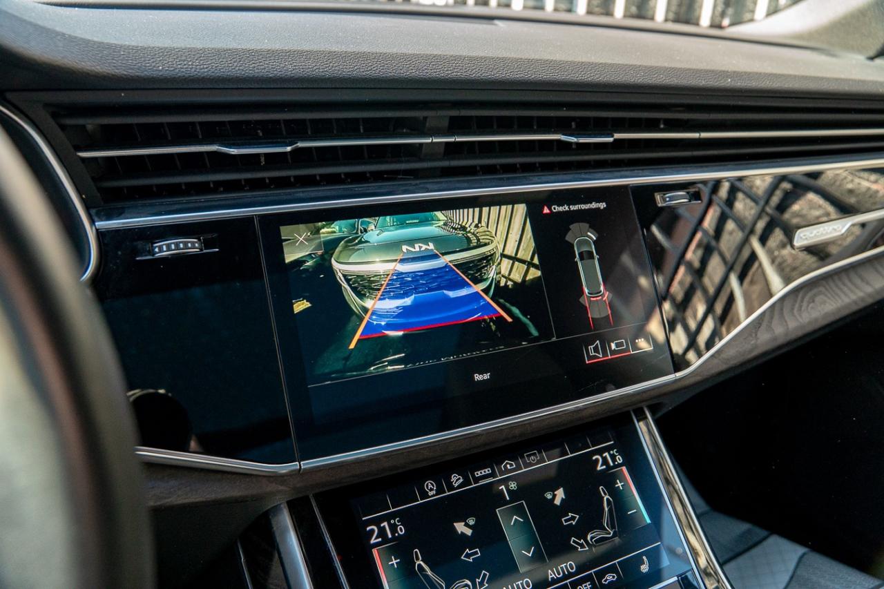 2022 Audi Q7 KOMFORT S-LINE QUATTRO | CLEAN CARFAX | 7 PASS | N Photo