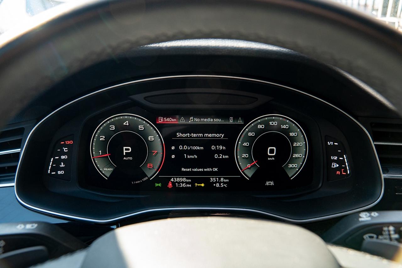 2022 Audi Q7 KOMFORT S-LINE QUATTRO | CLEAN CARFAX | 7 PASS | N Photo