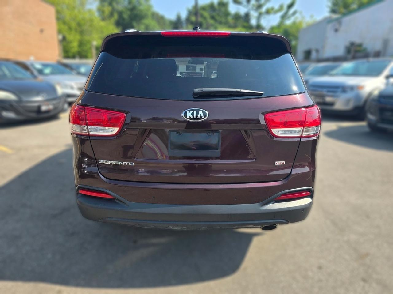 2016 Kia Sorento LX Photo