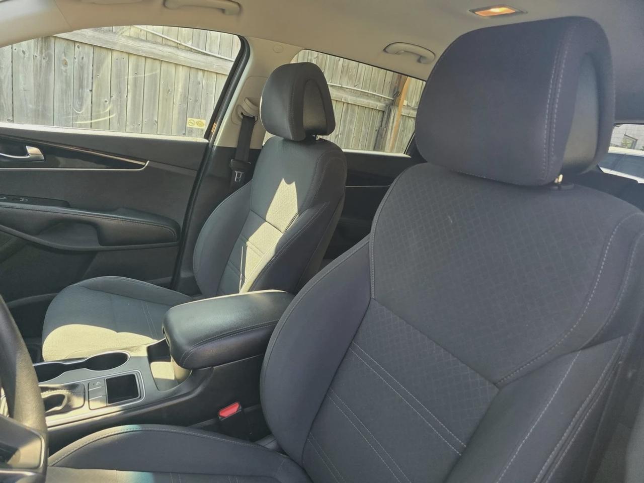 2016 Kia Sorento LX Photo