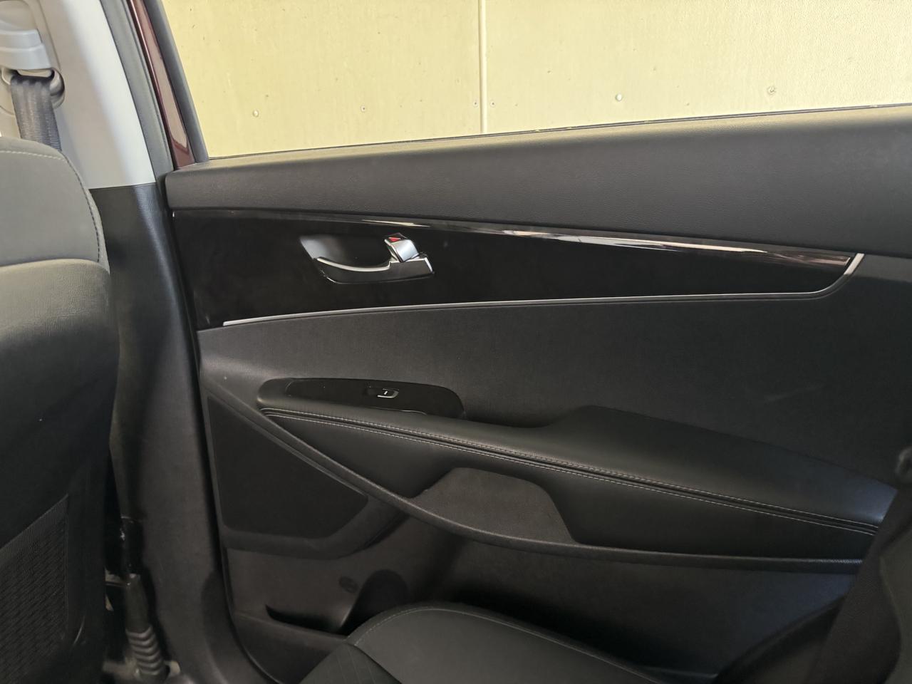 2016 Kia Sorento LX - NO ACCIDENTS - ONE OWNER Photo