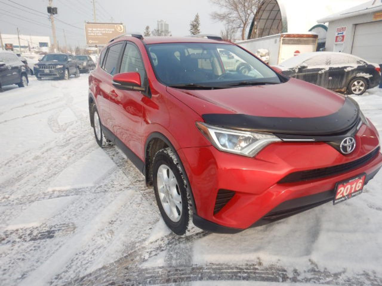 2016 Toyota RAV4 LE Photo